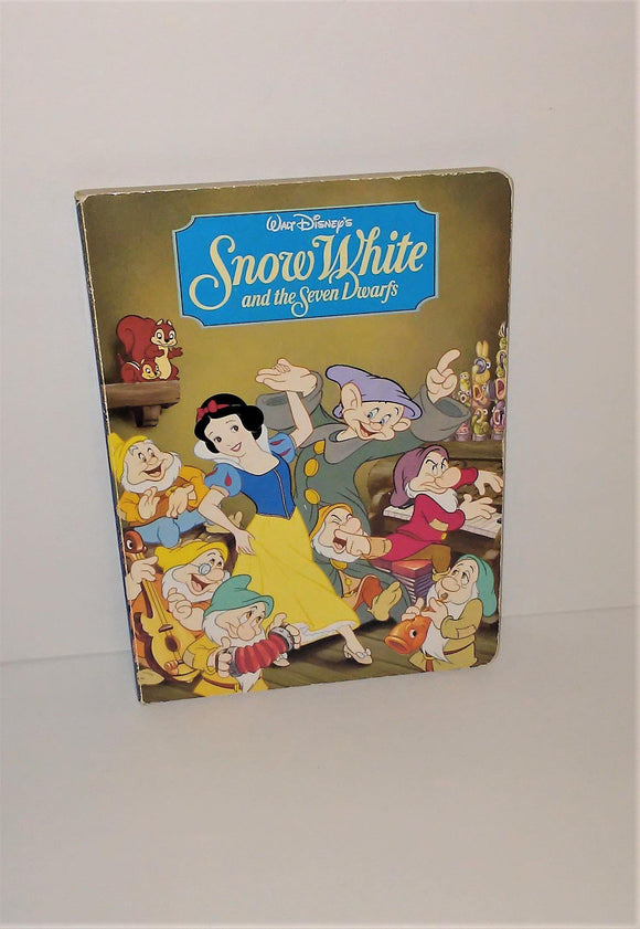 Disney SNOW WHITE and the Seven Dwarfs Board Book from 2001 - sandeesmemoriesandcollectibles.com