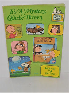 It's A Mystery Charlie Brown Book by Charles M. Schulz from 1975 #TJ3547 Scholastic