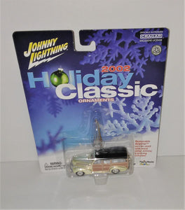 Johnny Lightning 1941 Chevy Special Deluxe Wagon Diecast 2002 Holiday Classic ORNAMENT - sandeesmemoriesandcollectibles.com
